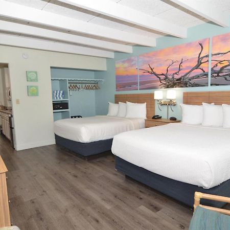 Days Inn & Suites By Wyndham Jekyll Island Exterior photo